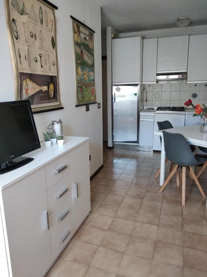 Apartment Cir 0050